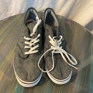 Women size 7.0 “Grey Vans”. Very clean lightly used no box perfect for summer 🌞